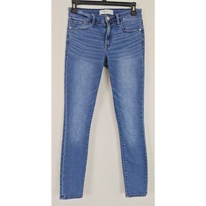 Abercrombie sz 26/2 Jeans The Super Skinny mid rise blue stretchy denim 4372